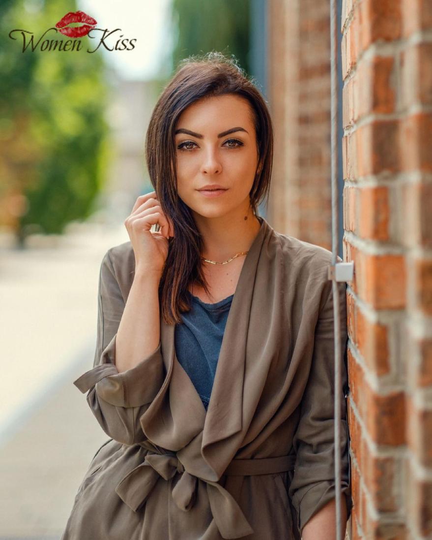 elegant-austrian-women-what-makes-them-the-best-wives